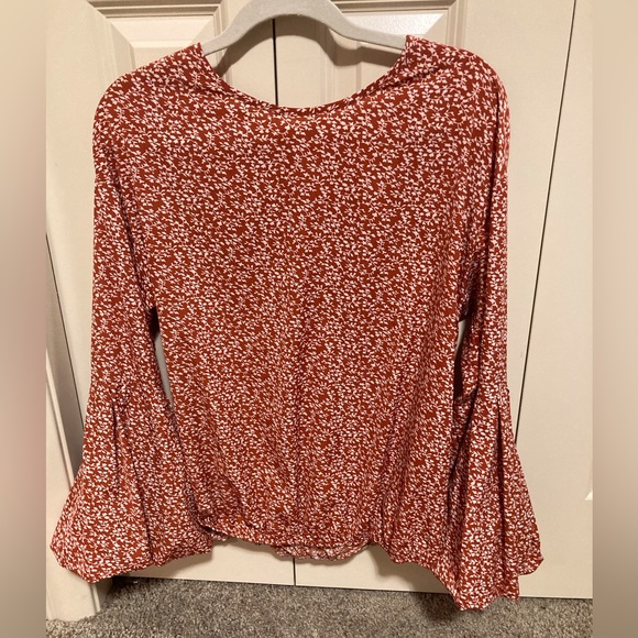 SOLD Bell Sleeve Rust Print Top Size M - Picture 1 of 4
